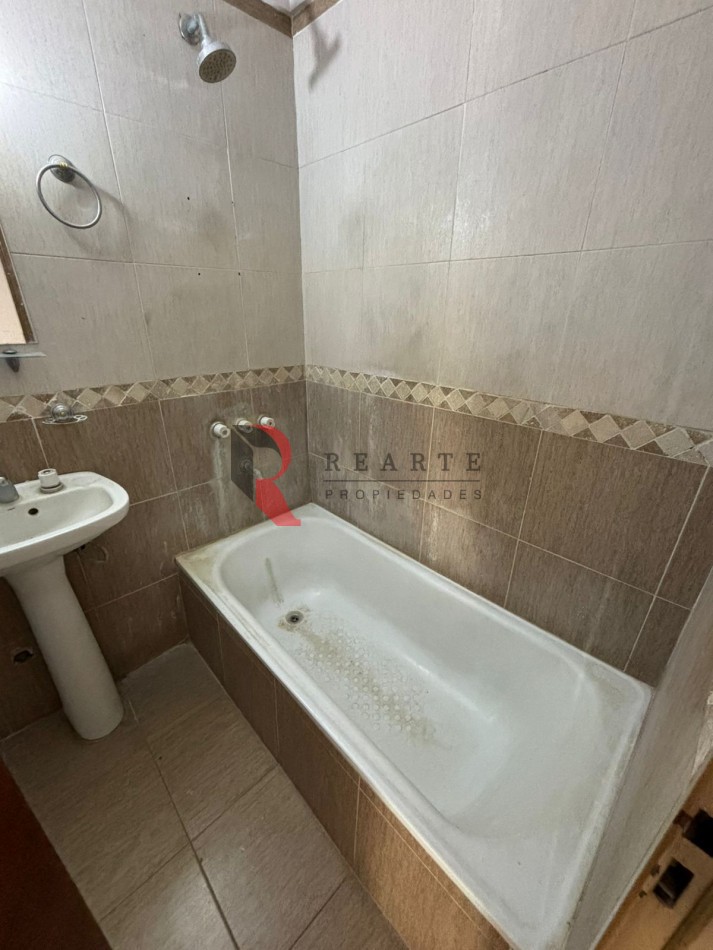 DUPLEX 3 AMBIENTES CON ESPACIO DE GUARDACOCHE EN VENTA SAN MIGUEL 